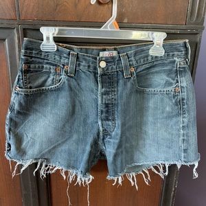 Levi jean shorts